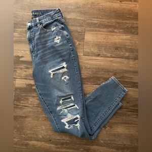 American Eagle Women's Distressed Blue Jeans